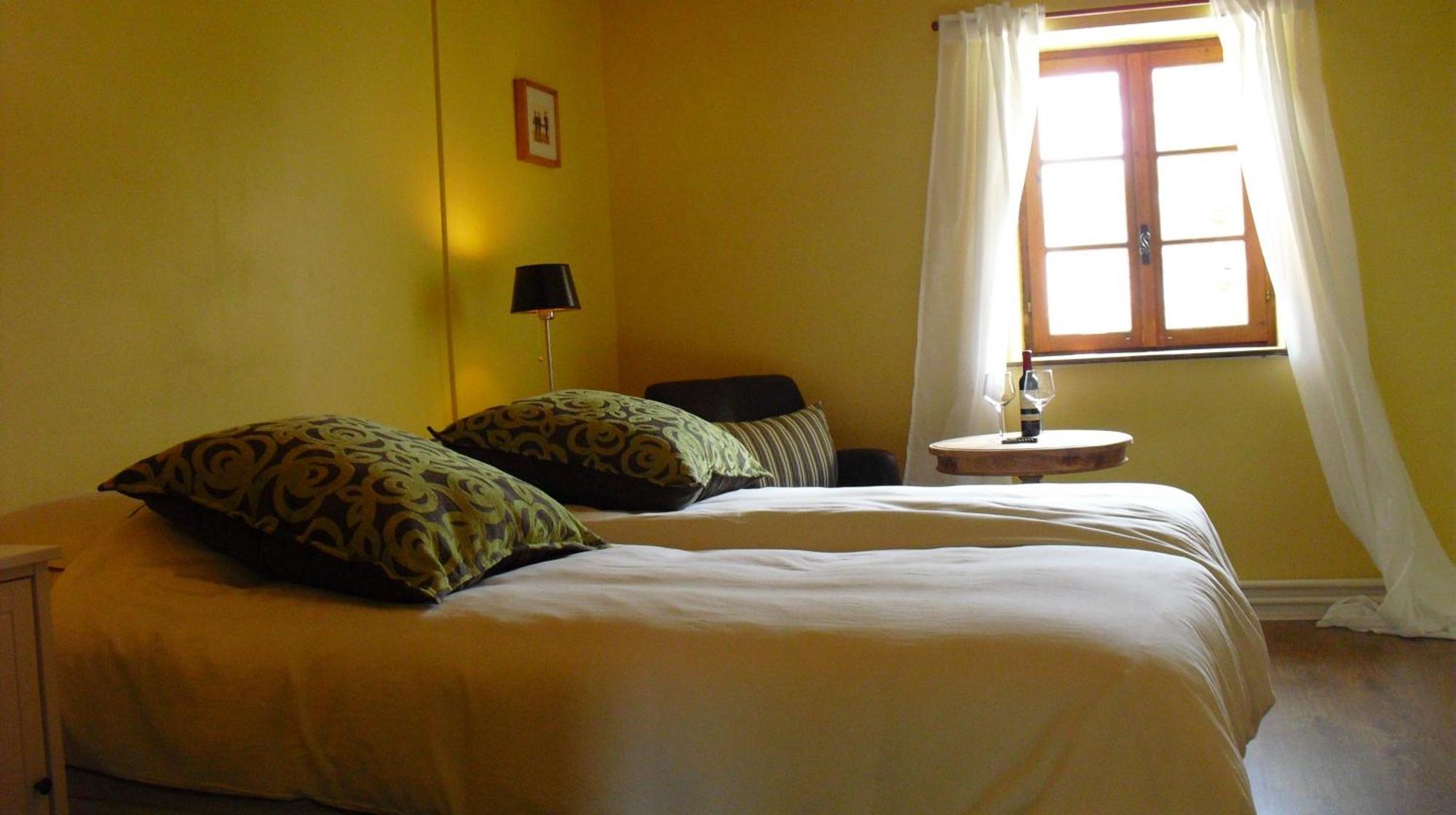 Luxury B&B Maison à votre Santé, in Bordeaux wine region Savignac-de-Duras Habitación foto