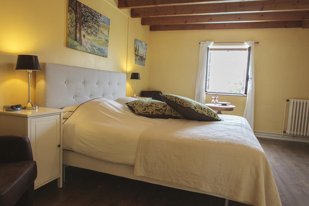 Luxury B&B Maison à votre Santé, in Bordeaux wine region Savignac-de-Duras Habitación foto